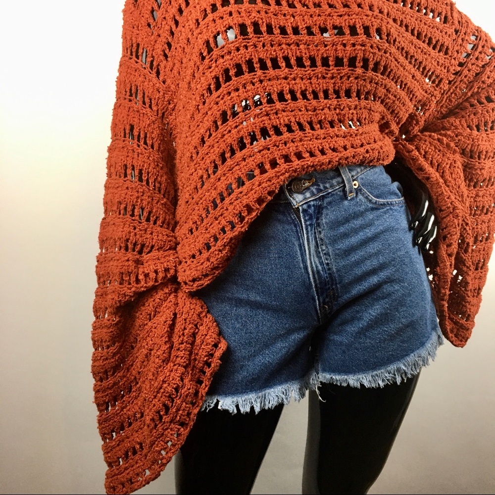 Levi’s Frayed Denim Shorts